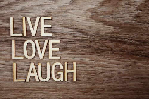 Samolepiaca tapeta so slovami - Live Love Laugh