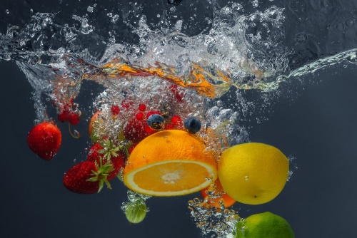 Obraz ovocie vo vode