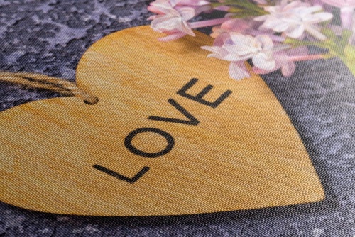 Obraz drevené srdce s nápisom Love