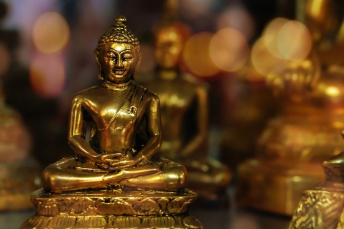 Samolepiaca tapeta Budha s abstraktným pozadím