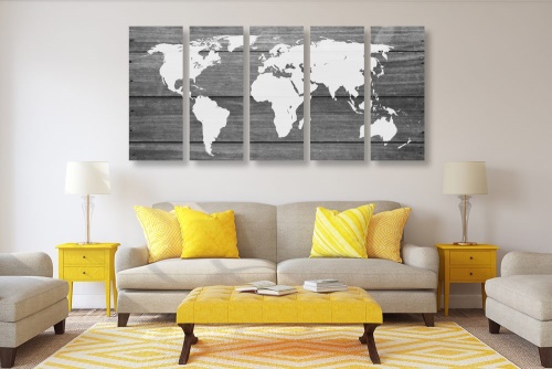 5-dielny obraz čiernobiela mapa sveta s dreveným pozadím