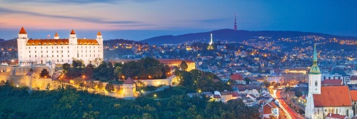 Obraz večer v Bratislave