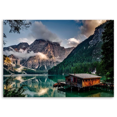 Obraz na plátně Chata u horského jezera v Dolomitech